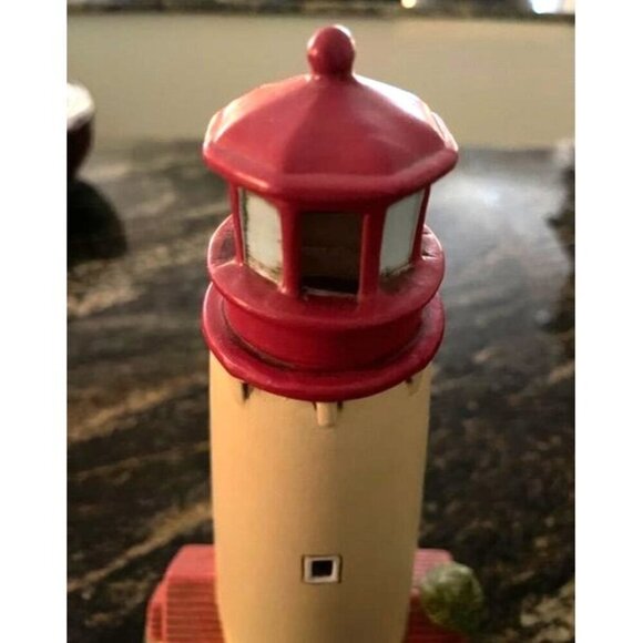 Leflon China Hand-Painted Cape May Point Lighthouse Figurine - Picture 12 of 15